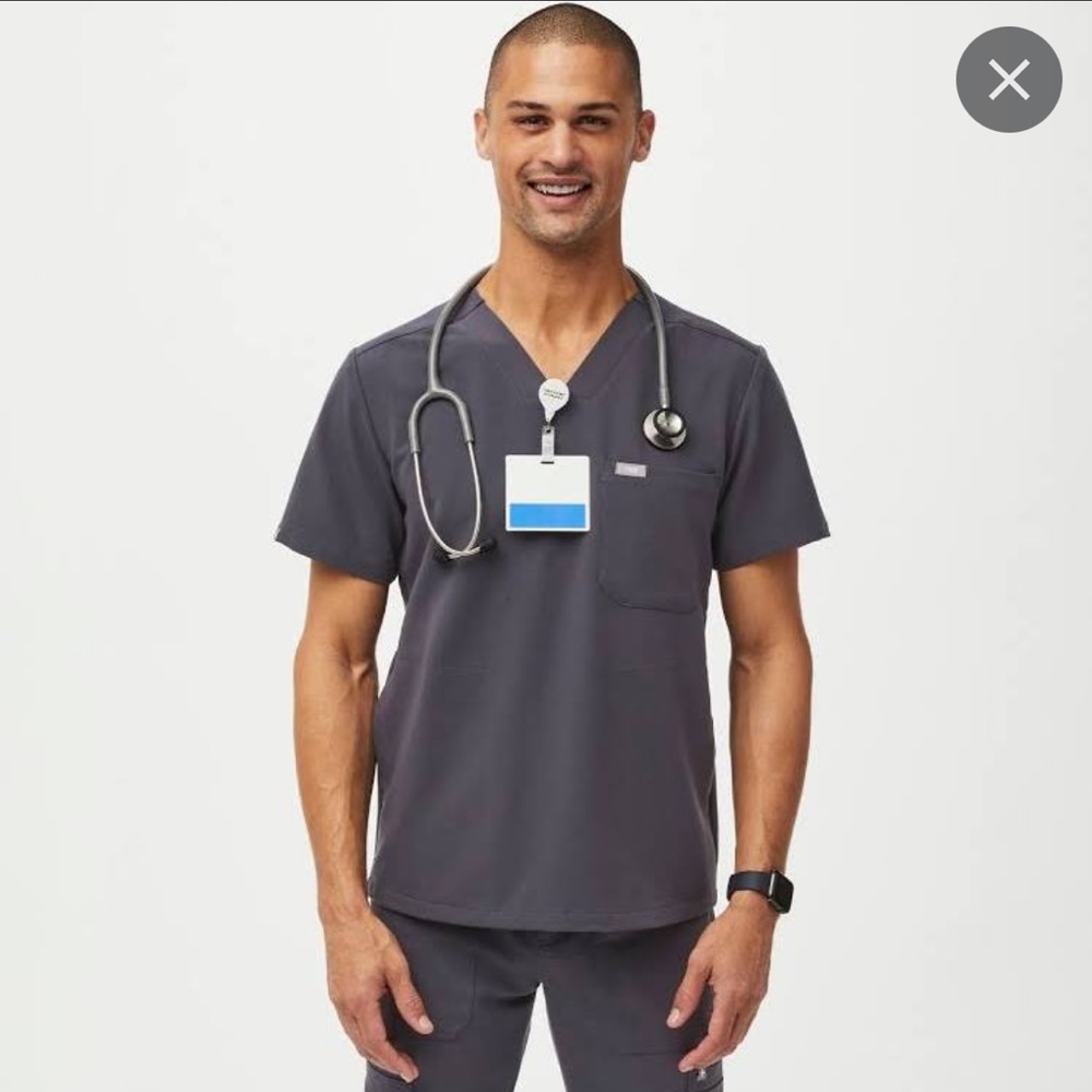 Figs Set. Pisco Basic scrub pants and Chisec three pocket scrub top